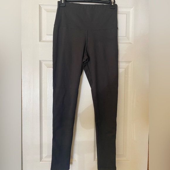 Black yoga leggings high waist, hidden pocket for a key - Picture 2 of 6